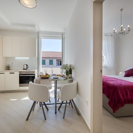 Central Boutique Apartments With Balconies, In Walking Distance To The Sea Zadar Luaran gambar
